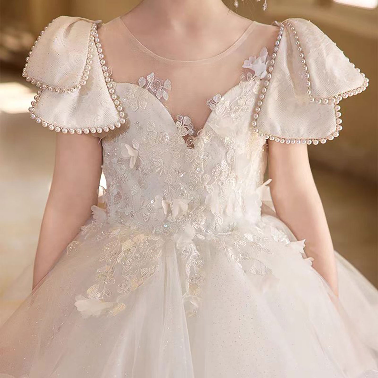 Elegant Sweetheart Tulle Flower Girl Dress with Bow D317