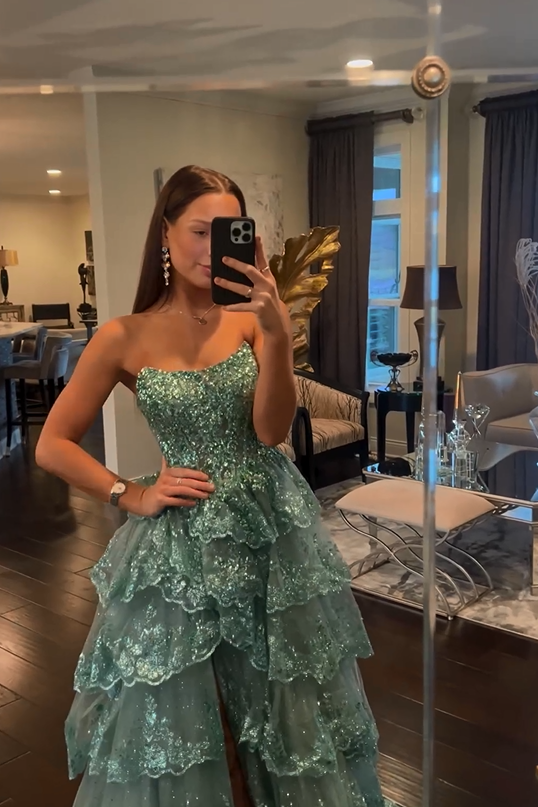 Glamorous Tulle Strapless Sleeveless Beadings Split Prom Dress with Ruffles | Zelldresses