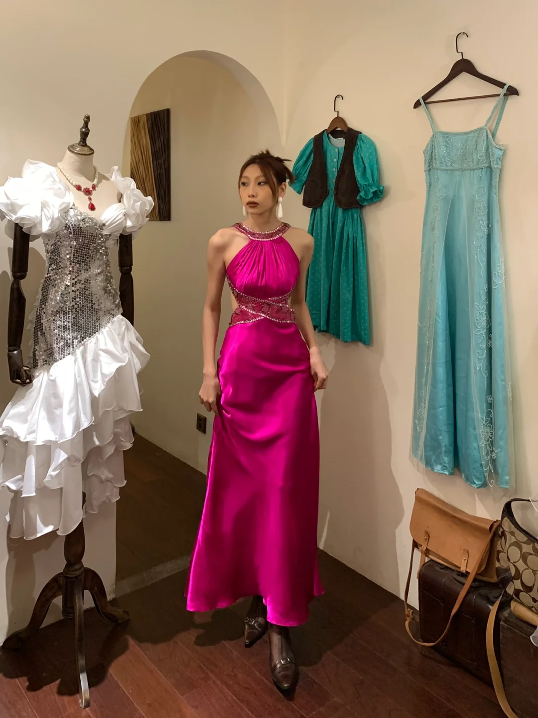 Vintage Mermaid Halter Beaded Sequin Pink Satin Long Open Back Party Dress Cocktail Dress SH2947