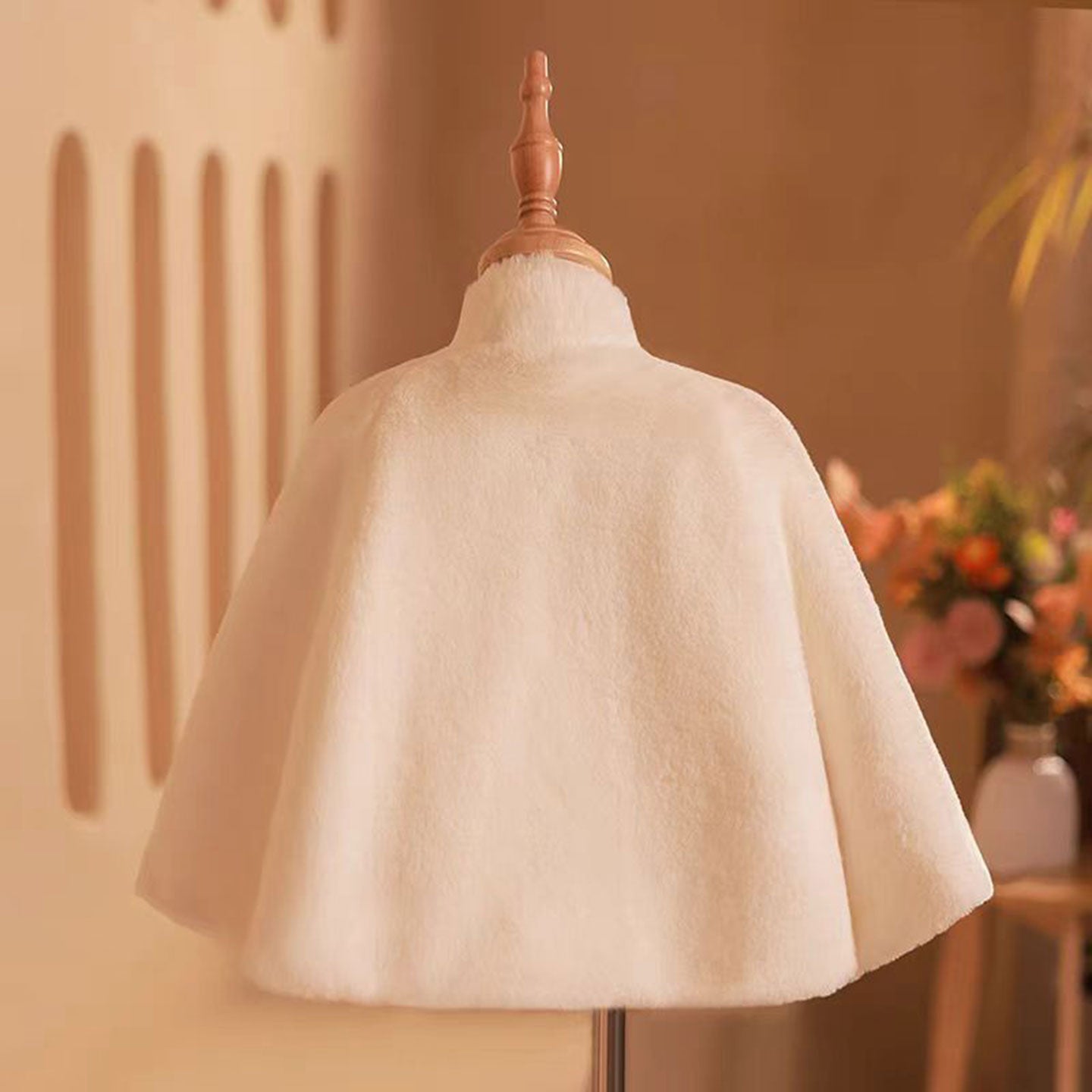 Girls Shawl Plus Velvet White Long Sleeve Winter Warm With Cape W002