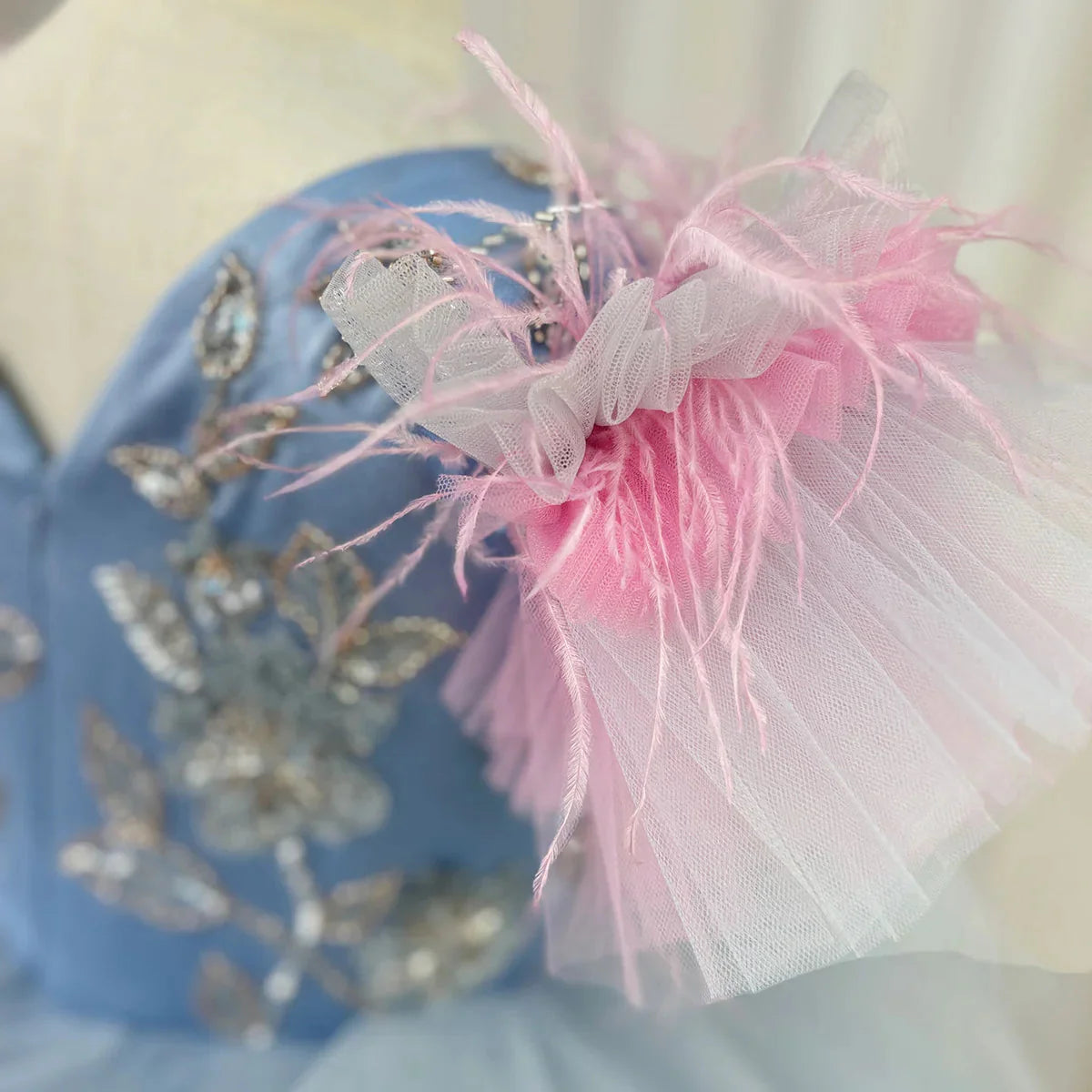 Luxury Girl Dress Feathers Beading Princess Prom Gown for Kids J163