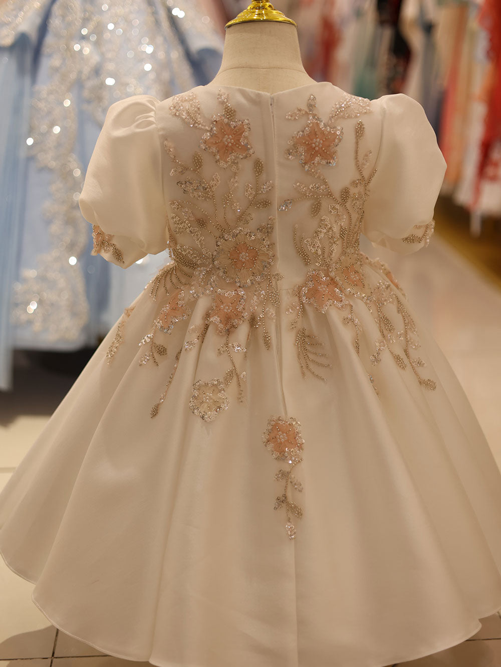 Luxury Off White Flower Girl Dresses Dubai Beading Sequined Princess J085