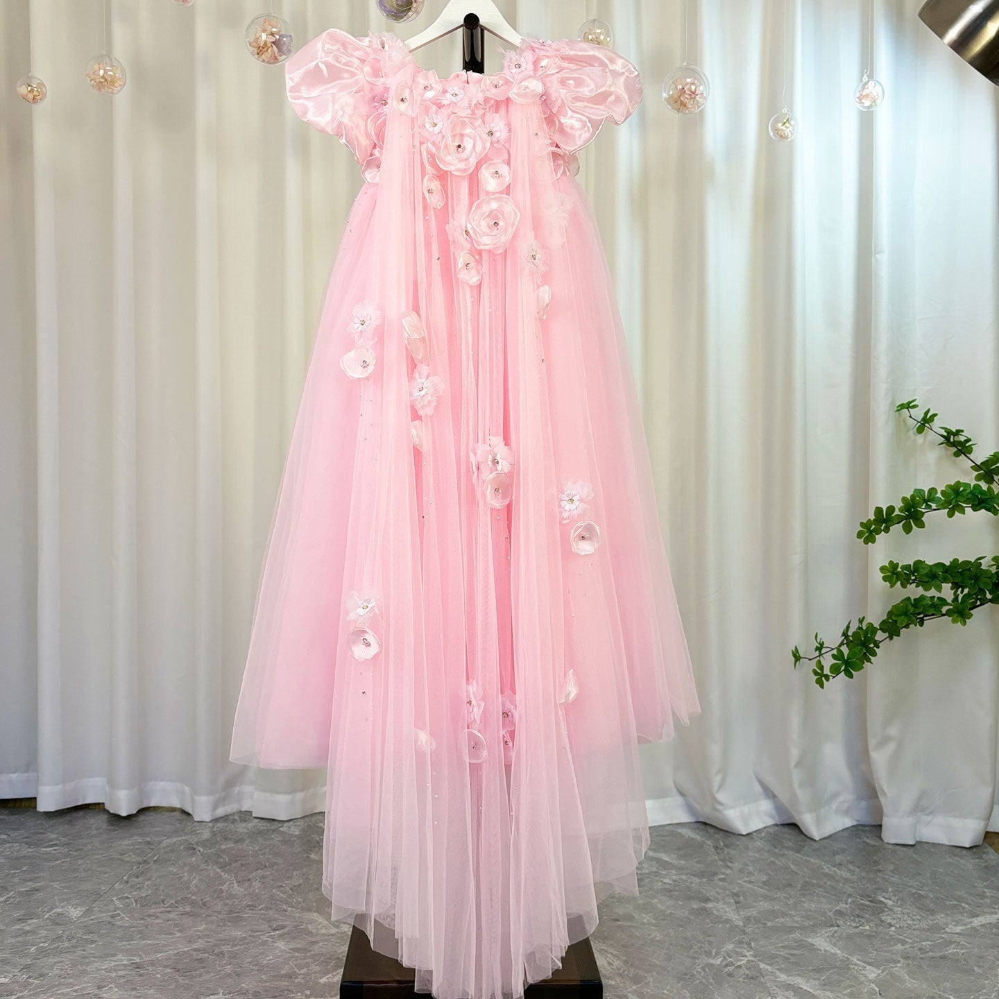 Sky Blue Arabic Flower Girl Dresses Crystal with Cape 3D Flowers J098