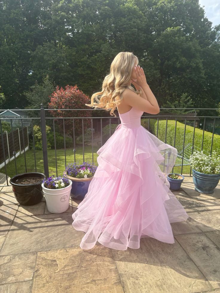 Elegant Pink A-line Spaghetti Strap Backless Layered Tulle Long Ball Gown Bridesmaid Dress TP2401