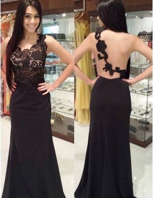 Mermaid One Shoulder Sweep Train Black Prom Dress with Lace Appliques cg15332