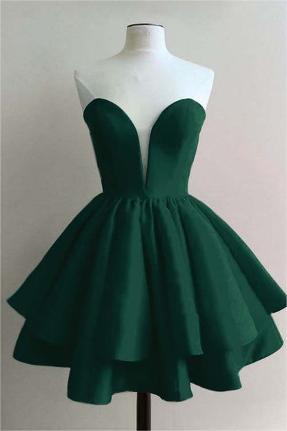 Hellodresses Strapless Sweetheart Sleeveless Pleated Short Homecoming Dress With Ruffles