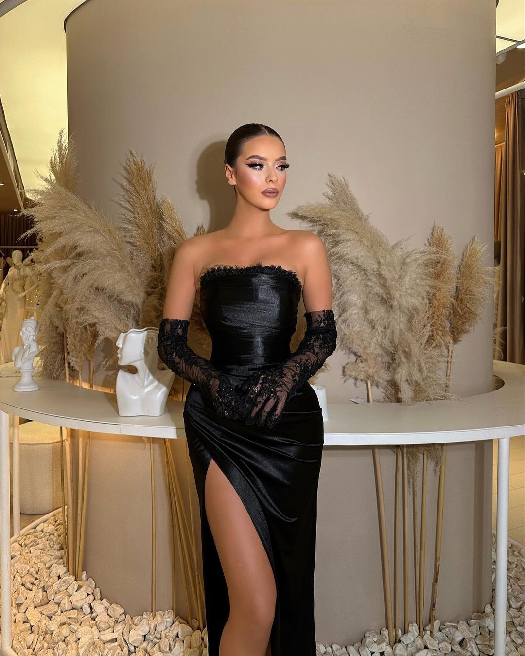 Black Charming Strapless Long High Slit Prom Dress With Gloves | Zelldresses