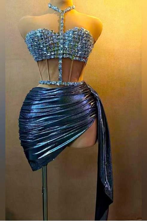 Halter Sleeveless Short Homecoming Dress With Pleated Beading HC0160