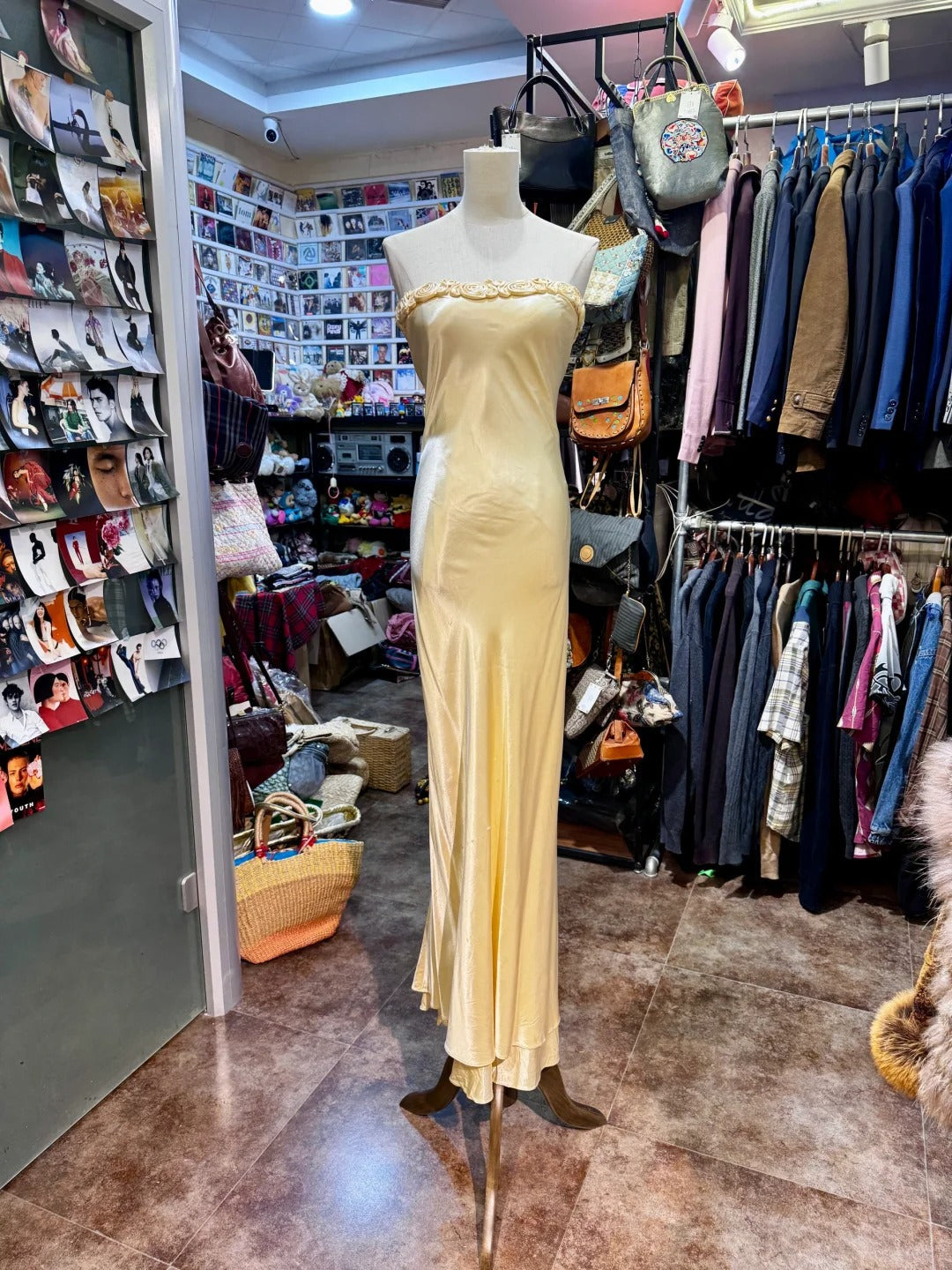 Elegant Yellow Mermaid Strapless Three-Dimensional Floral Satin Long Prom Dress Evening Dress Bridesmaid Dress P4152
