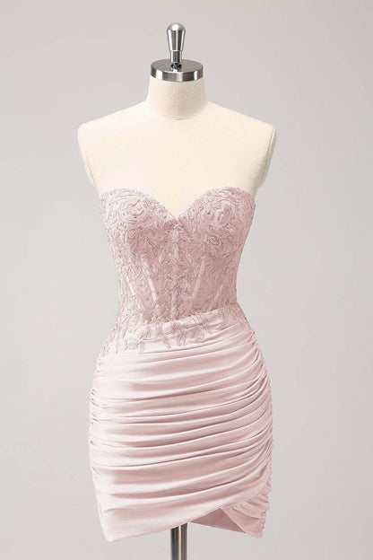 Hellodresses Chic Sweetheart Sleeveless Pleated Short Homecoming Dress With Embroidery