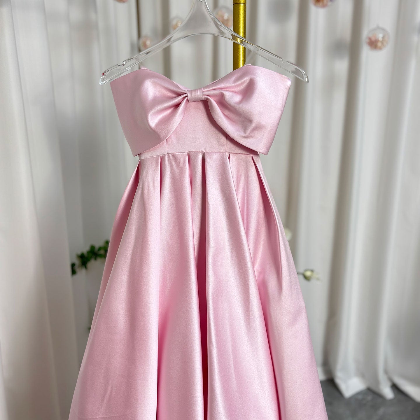 Elegant White Satin Girl Dress for First Communion J019