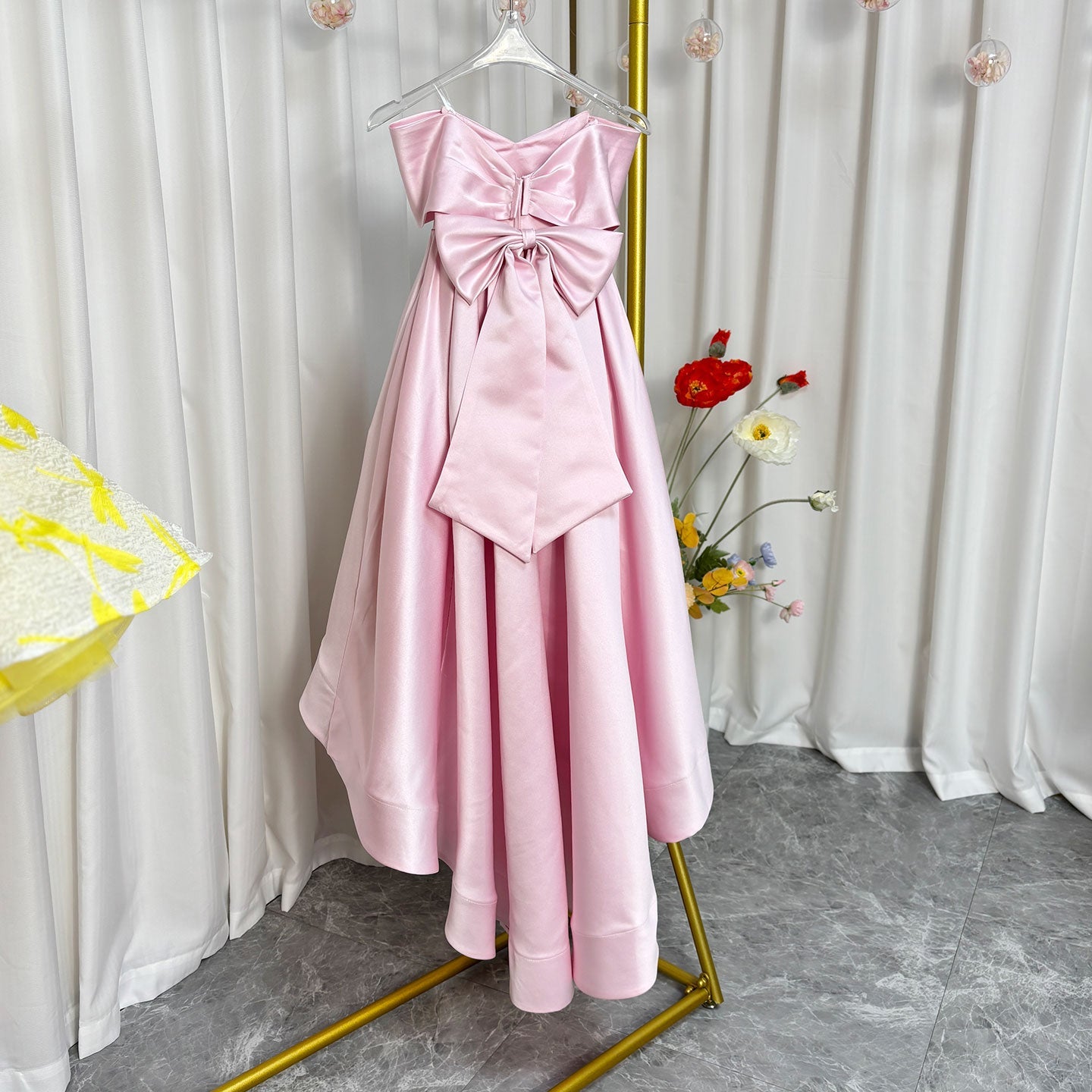 Elegant White Satin Girl Dress for First Communion J019