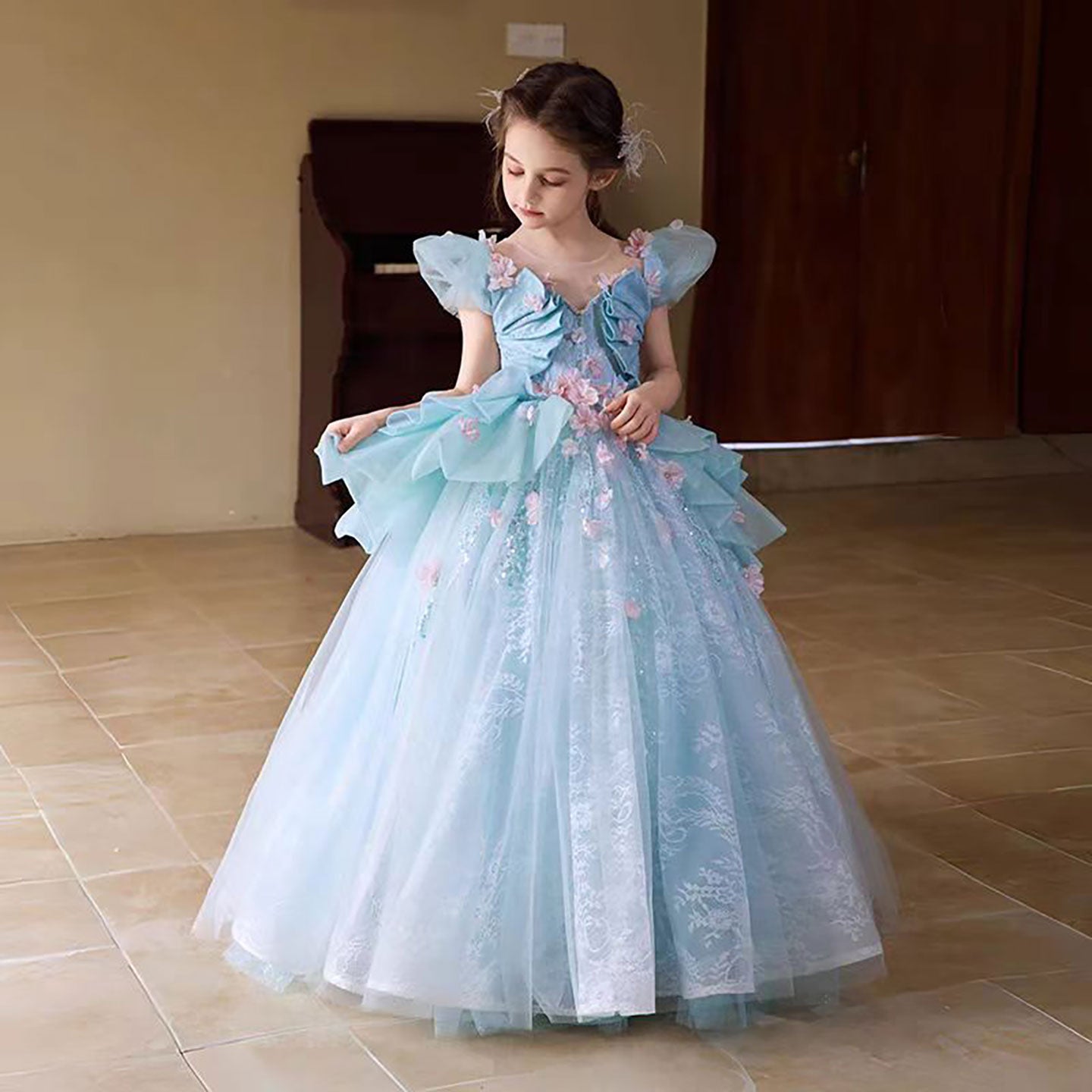 Luxury V-Neck Pink Applique Tulle Flower Girl Dress D321