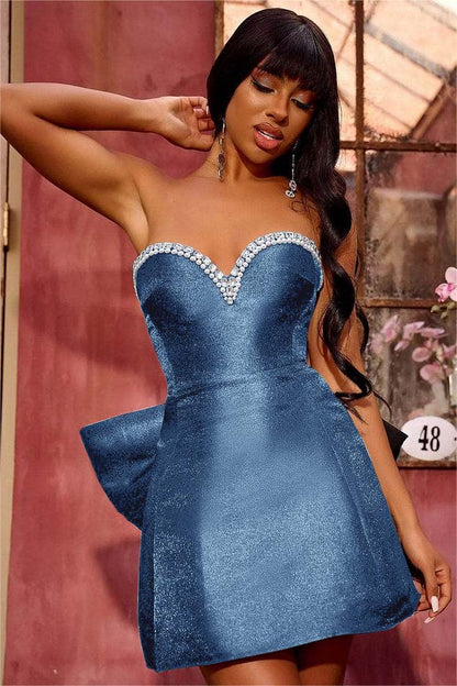 Hellodresses Black Strapless Sweetheart Sleeveless Short Homecoming Dress With Bowknot