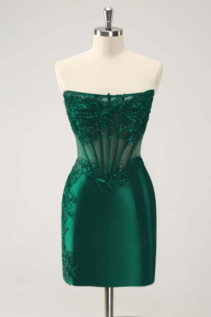 Chic Sleeveless Strapless Short Homecoming Dress With Appliques HC0149