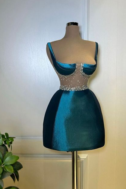 Straps Sweetheart Sleeveless Short Homecoming Dress With Sequins HC0157