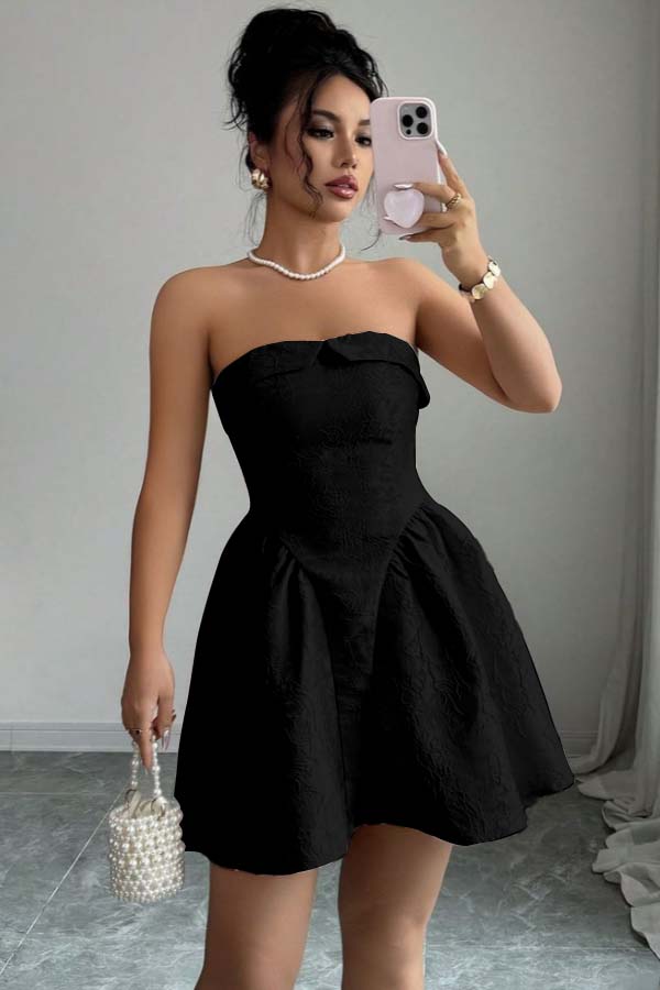 Strapless Sleeveless Short A Line Homecoming Dress With Embroidery HC0161