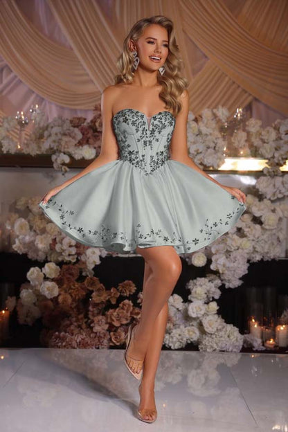 Strapless Sleeveless Short A Line Homecoming Dress With Appliques HC0174