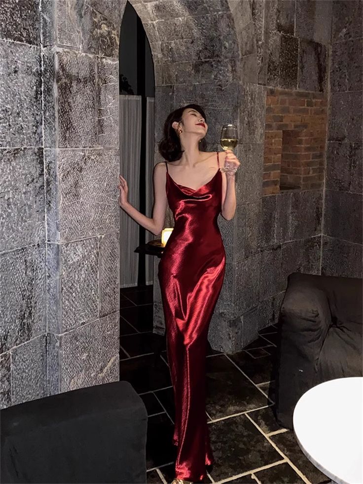 Simple Burgundy Sheath Spaghetti Strap Satin Party Dress Evening Dress SH2854