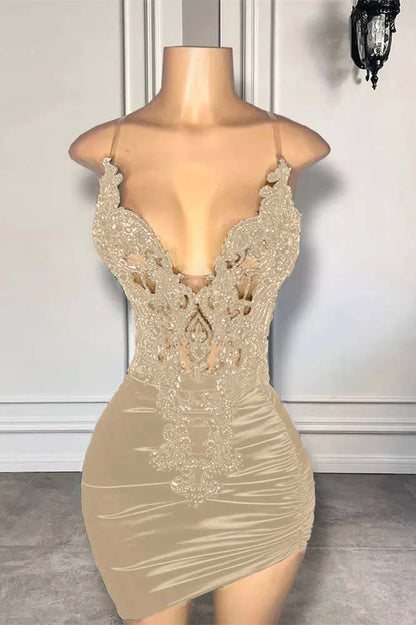 Hellodresses Black Spaghetti Strap Sleeveless Pleated Short Homecoming Dress With Appliques