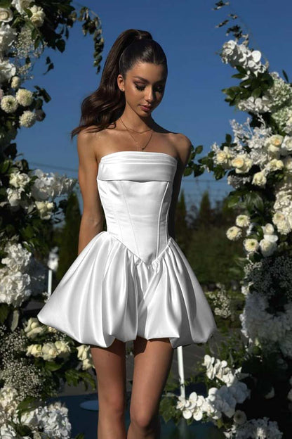 White Strapless Sleeveless Short Homecoming Dress With Pleated HC0164