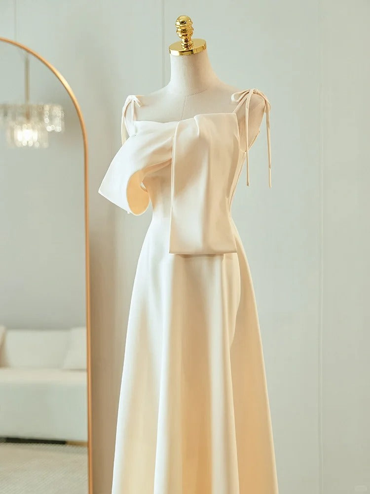 Champagne Elegant Fashion Long Floor Length Satin Bridesmaid Dresses Ball Gown Evening Gown Wedding Guest Party Gown Wedding Mother of the Wedding Dress gh4001