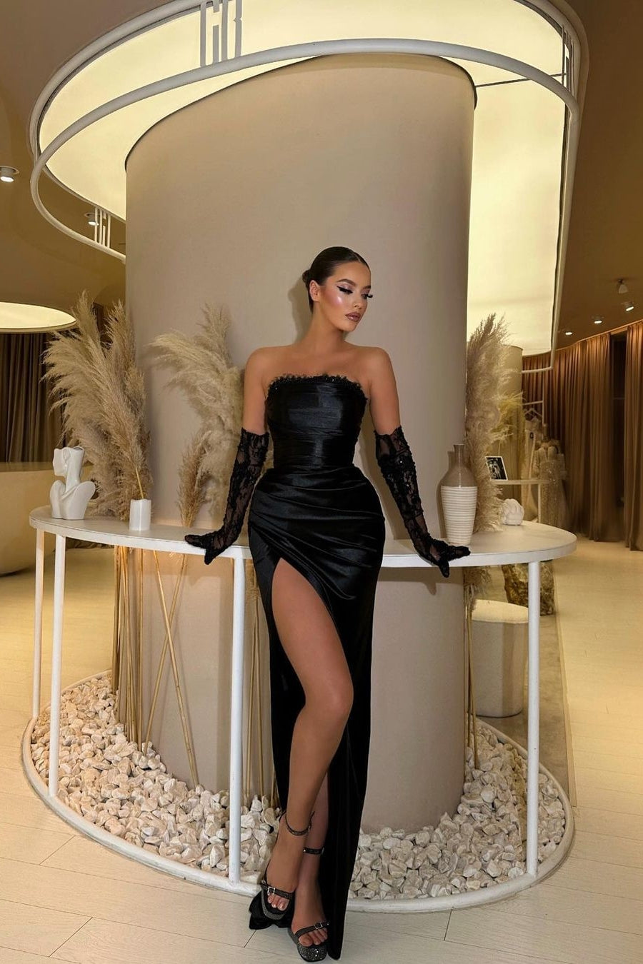 Black Charming Strapless Long High Slit Prom Dress With Gloves | Zelldresses
