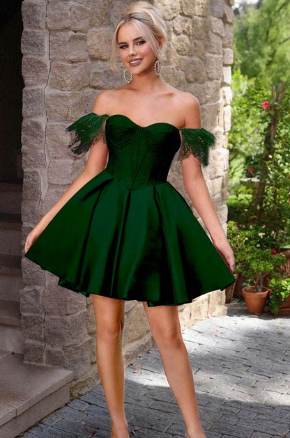 Off the Shoulder Sweetheart Sleeveless Short A Line Homecoming Dress With Feather HC0176