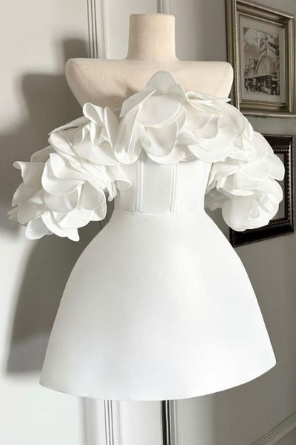 Off the Shoulder Sleeveless Short Homecoming Dress With Ruffles HC0153