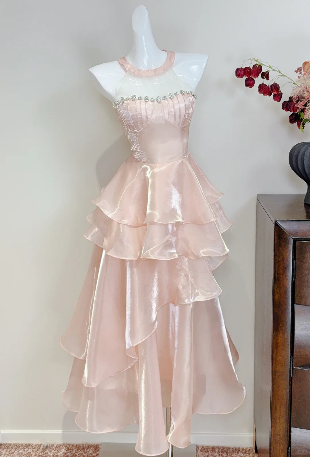 Dreamy Pink A-line Halter Neck Ruffled Satin Prom Dress Evening Dress Bridesmaid Dress P4074