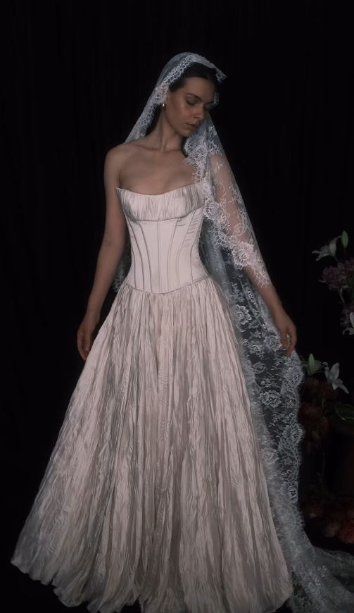 Elegant Ball Gown Strapless Corset Pleated Satin Prom Dress Wedding Dress SH4659