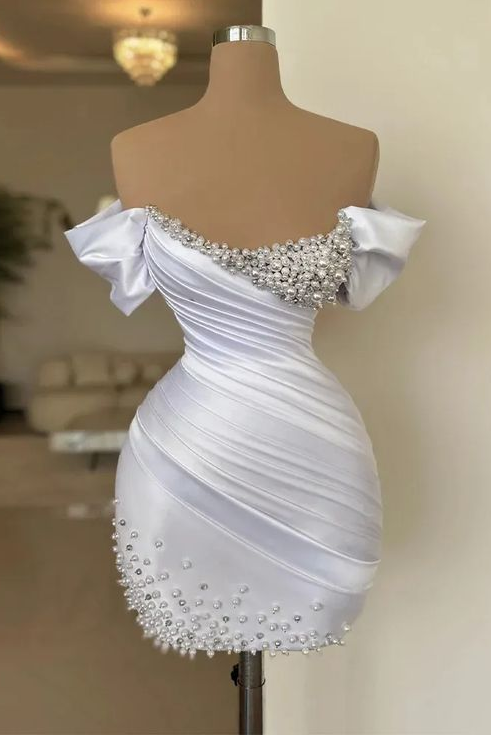 Off the Shoulder Sleeveless Short Homecoming Dress With Beading HC0154