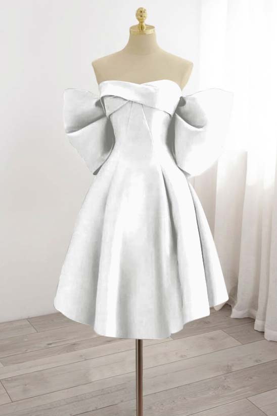 Strapless Sleeveless Short Homecoming Dress With Bowknot Pleated HC0177