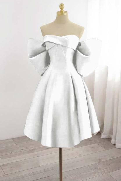 Strapless Sleeveless Short Homecoming Dress With Bowknot Pleated HC0177