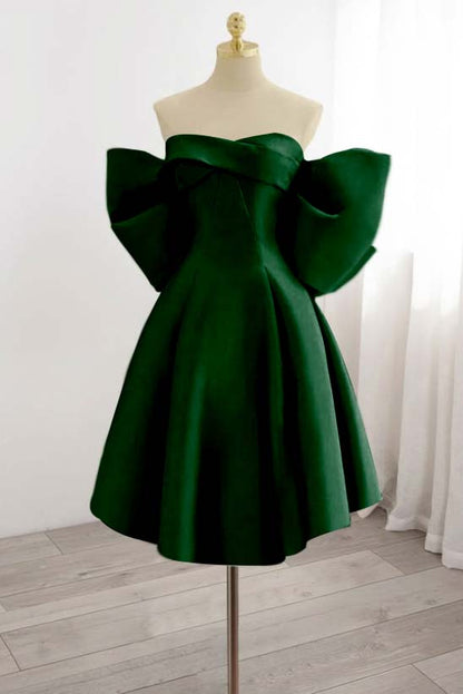 Strapless Sleeveless Short Homecoming Dress With Bowknot Pleated HC0177