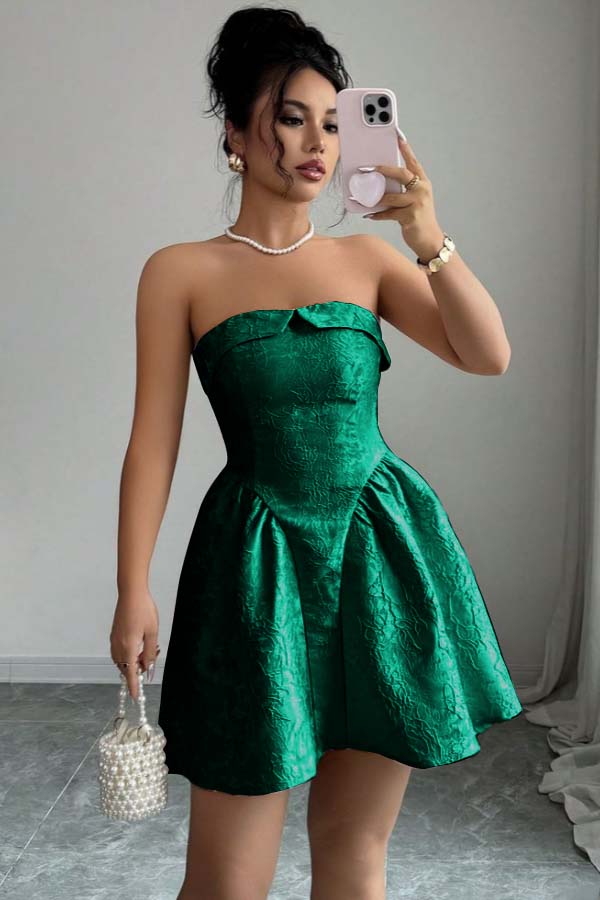 Strapless Sleeveless Short A Line Homecoming Dress With Embroidery HC0161