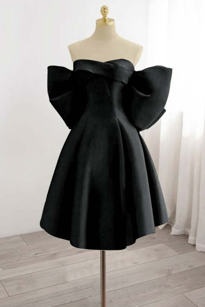 Strapless Sleeveless Short Homecoming Dress With Bowknot Pleated HC0177