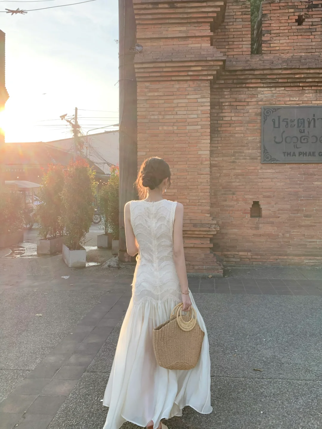 Simple A Line Round Neck Light Apricot Lace Chiffon Party Dress Outfits SH4259