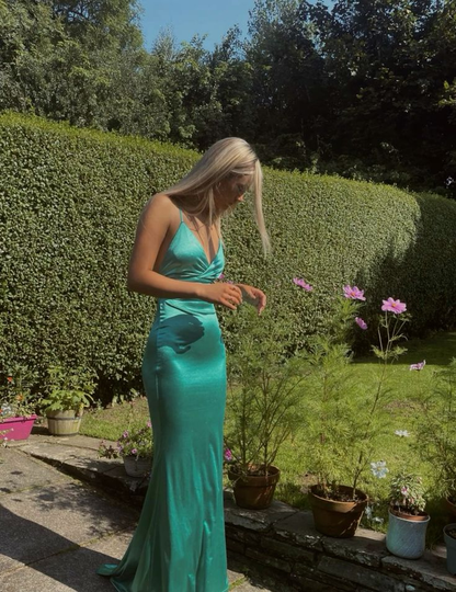 Elegant Spaghetti Straps Green V Neck Satin Mermaid Bridesmaid Dress Long Wedding Guest Dress D952