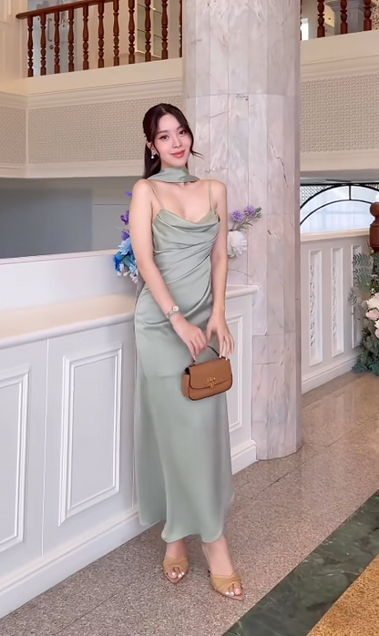 Elegant Spaghetti Strap Sheath Green Formal Dresses Satin Sleeveless Green Bridesmaid Dresses DP3754