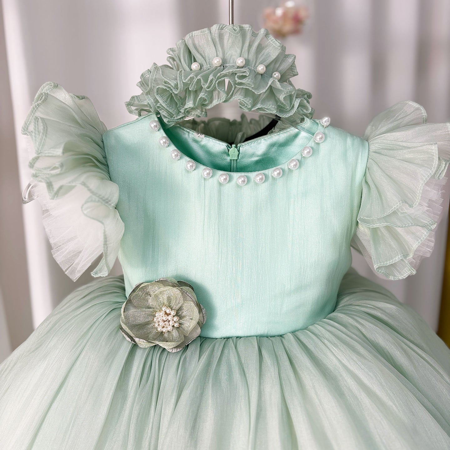Blue/Green Baby Puffy Sleeve Adorable Girl Dress with Flowers J035
