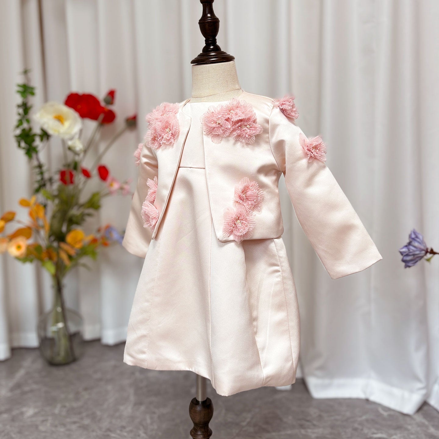 Elegant Ivory Two Piece Girl Dress 3D Flowers Satin Princess J207