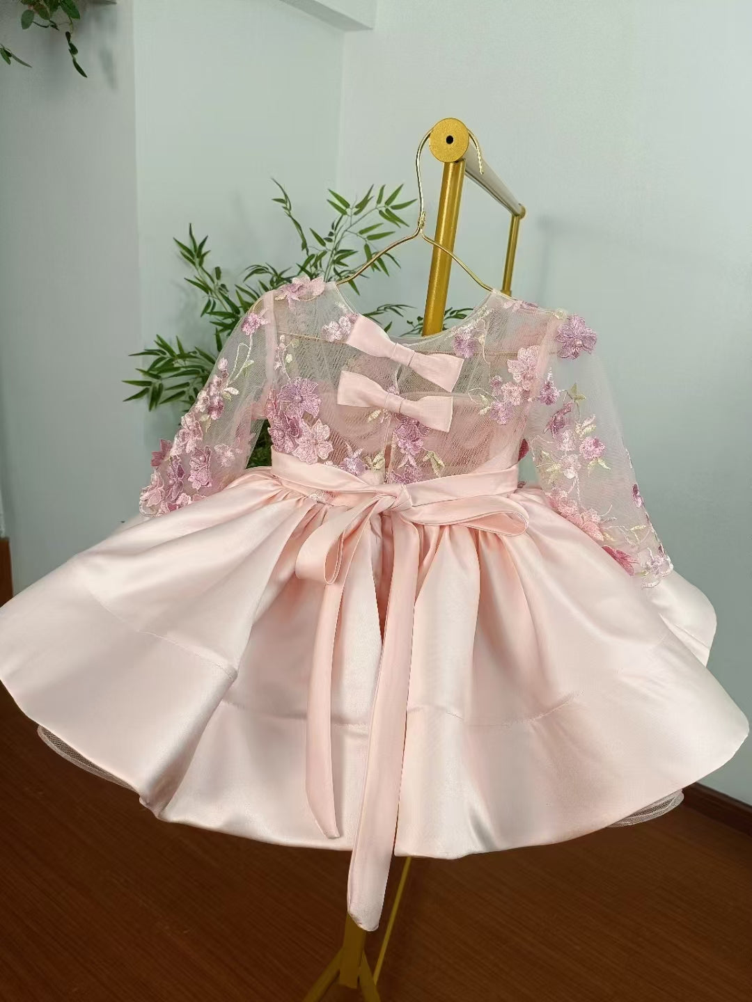 Elegant Pink Girl Bridesmaides Dress Full Sleeve J177