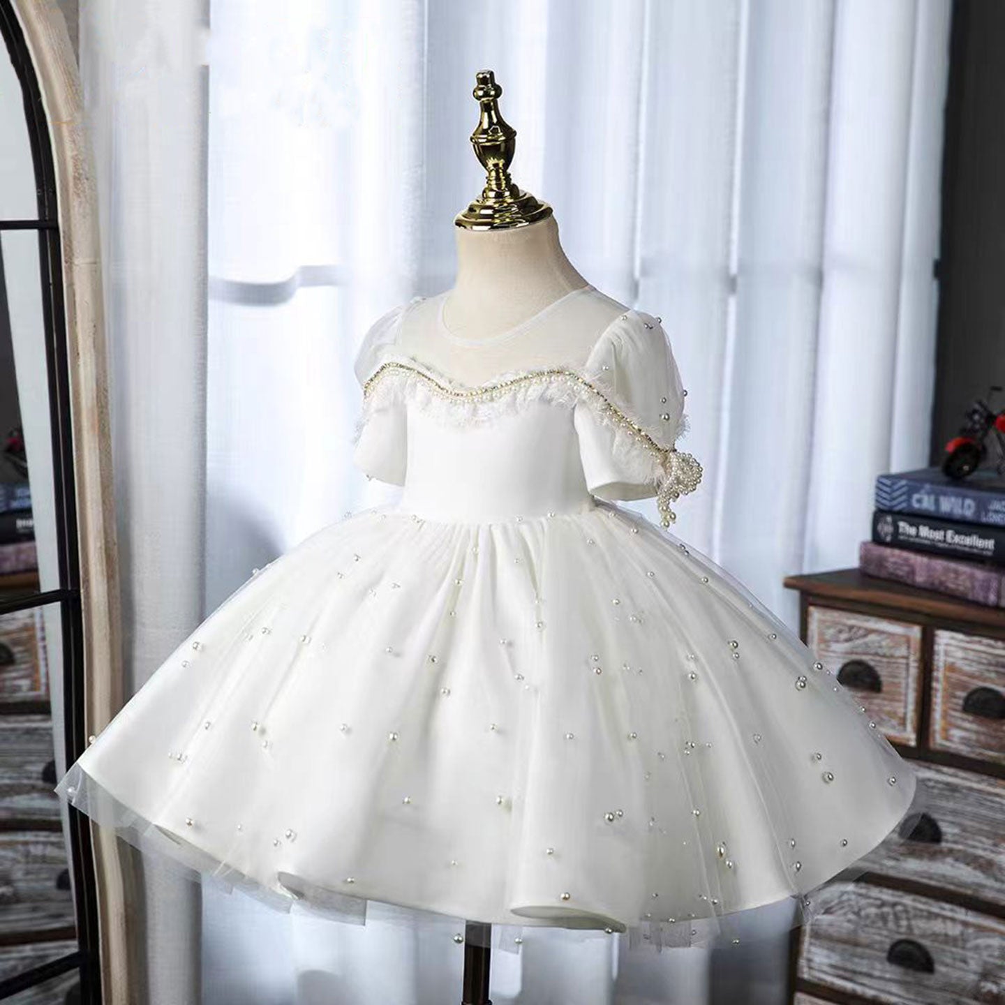 Elegant White Beaded Birthday Girl Dress with Pearls J340