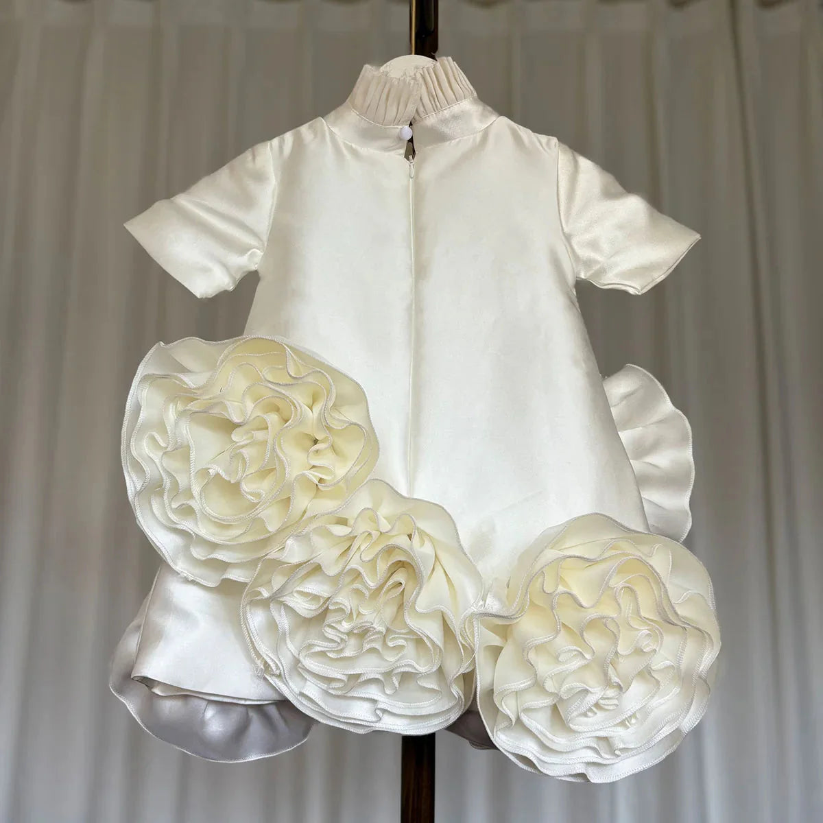 Elegant White Dubai Girl Dress 3D Flowers Arabric Princess Kids J166