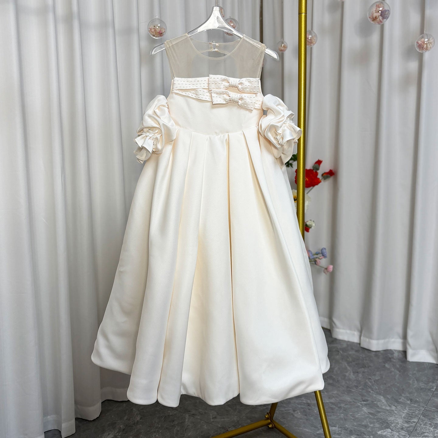 Elegant White Girl Dress Bow Satin Arabic Princess J250