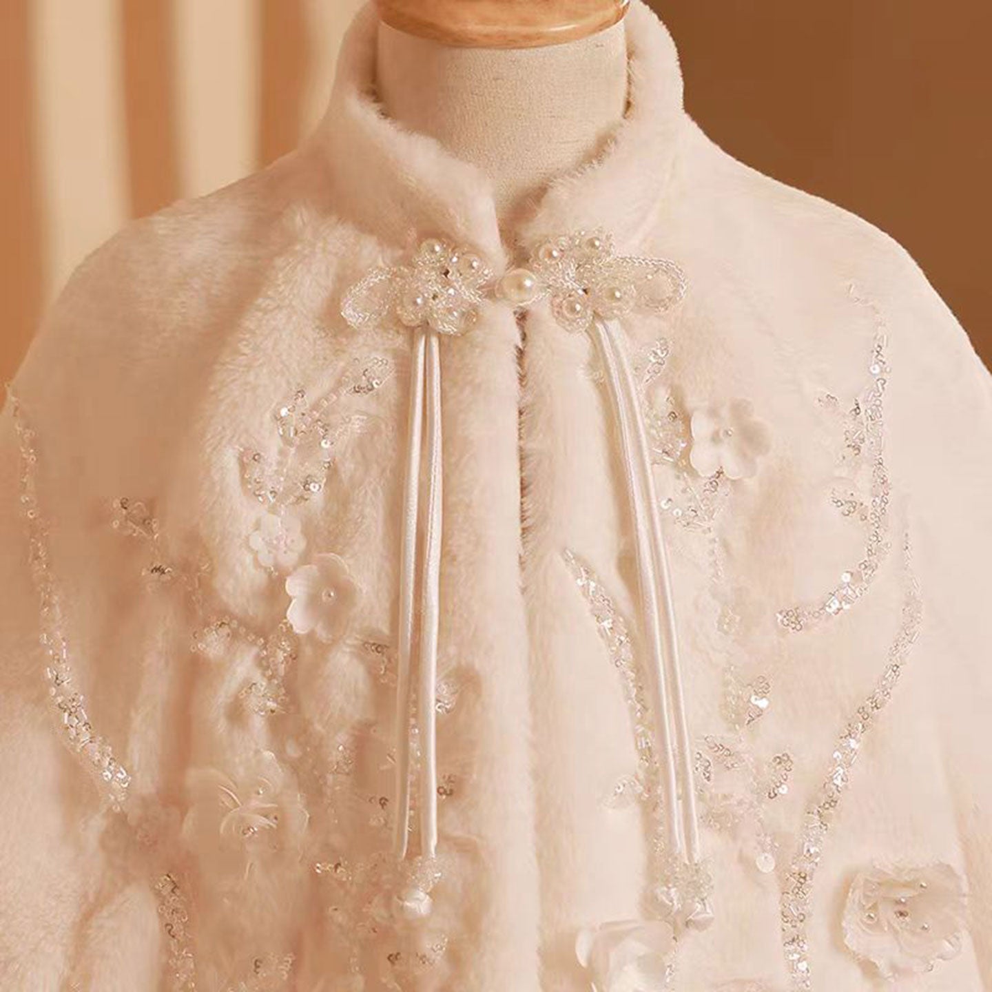 Girls Shawl Plus Velvet White Long Sleeve Winter Warm With Cape W002