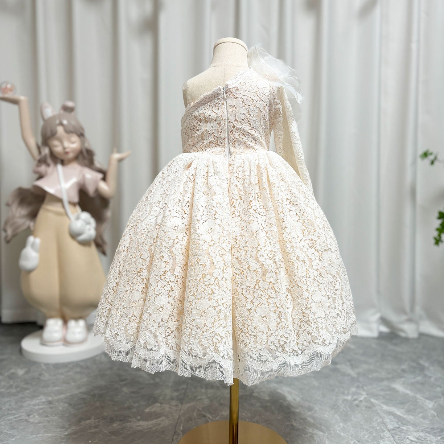 Lilac Girl Dress One Shoulder Flowers Champagne Princess Ball Gown J154