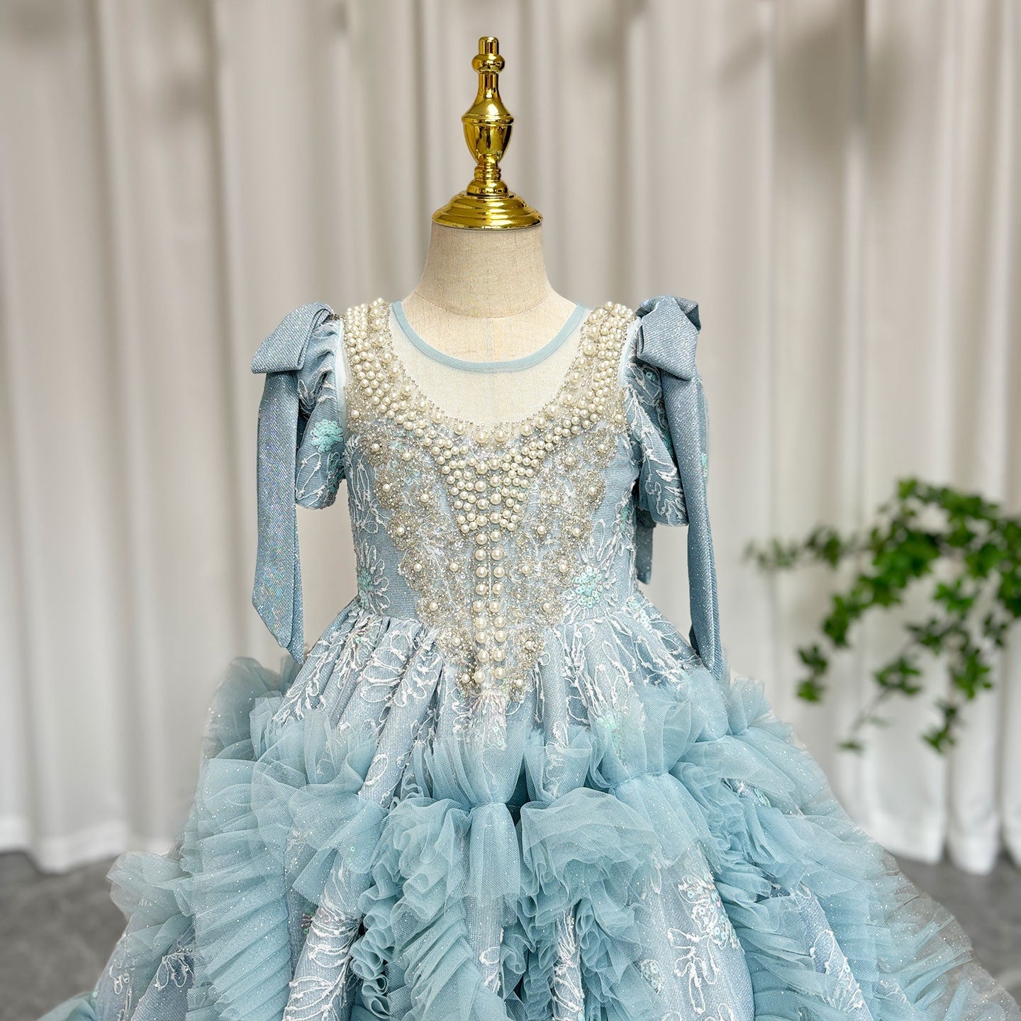 Luxury Arabic Flower Girl Dress Dubai Blue Princess Gown J020