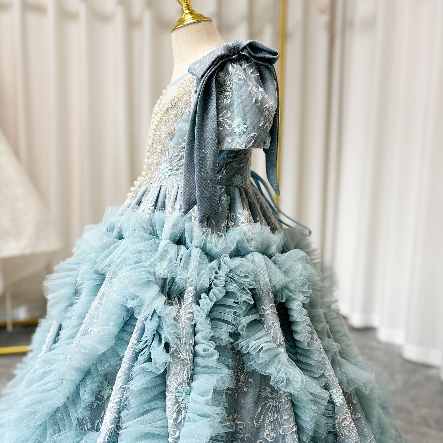 Luxury Arabic Flower Girl Dress Dubai Blue Princess Gown J020